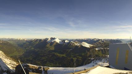Glacier 3000: Cabane 2525m (glacier3000.ch)