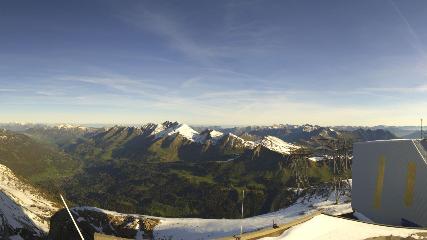 Glacier 3000: Cabane 2525m (glacier3000.ch)