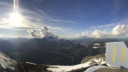 Glacier 3000: Cabane 2525m (glacier3000.ch)