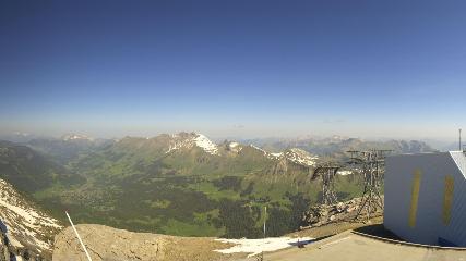 Glacier 3000: Cabane 2525m (glacier3000.ch)
