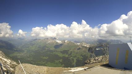 Glacier 3000: Cabane 2525m (glacier3000.ch)