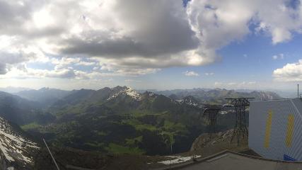 Glacier 3000: Cabane 2525m (glacier3000.ch)