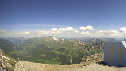 Glacier 3000: Cabane 2525m (glacier3000.ch)