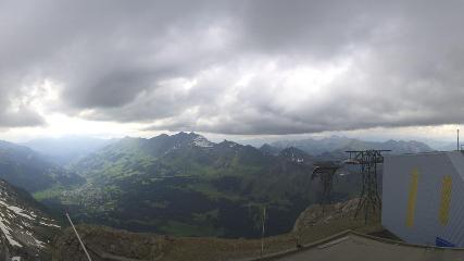 Glacier 3000: Cabane 2525m (glacier3000.ch)