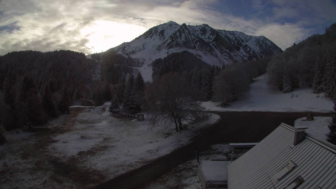 Webcam Grand Tourmalet: Bareges Lienz 1500m
