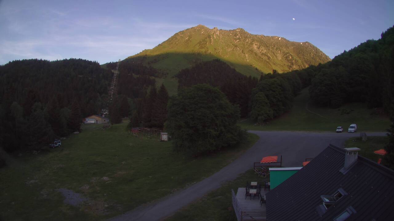 Webcam Grand Tourmalet: Bareges Lienz 1500m