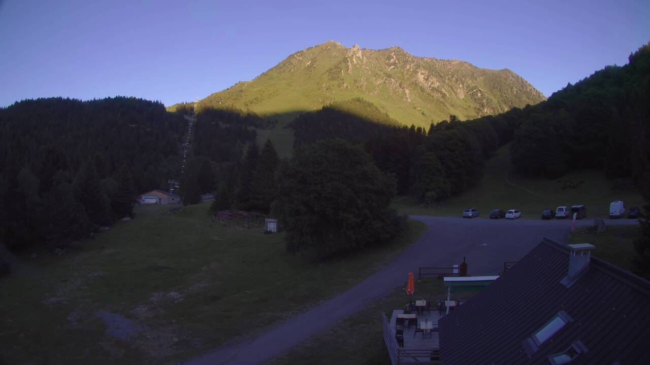 Webcam Grand Tourmalet: Bareges Lienz 1500m