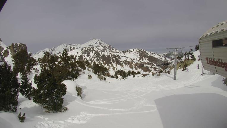 Webcam Grand Tourmalet: La Mongie Pourteilh - 2250m