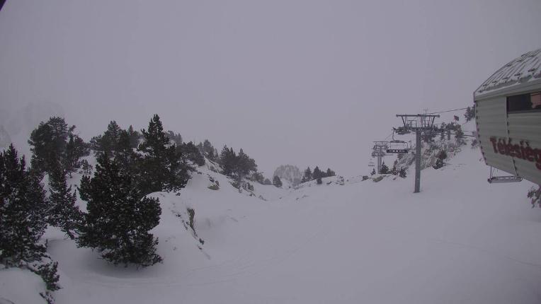 Webcam Grand Tourmalet: La Mongie Pourteilh - 2250m