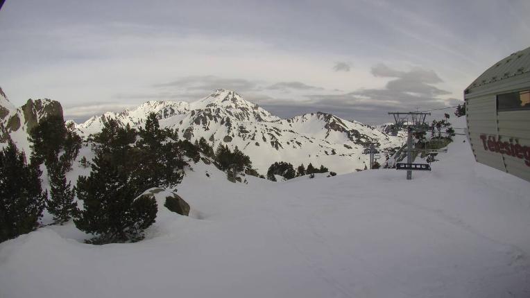 Webcam Grand Tourmalet: La Mongie Pourteilh - 2250m