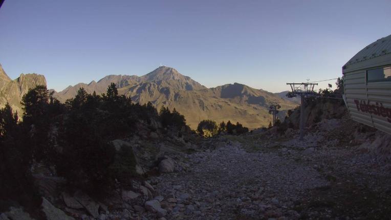 Webcam Grand Tourmalet: La Mongie Pourteilh - 2250m