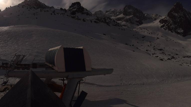 Webcam Grand Tourmalet: La Mongie Tourmalet - 1800m