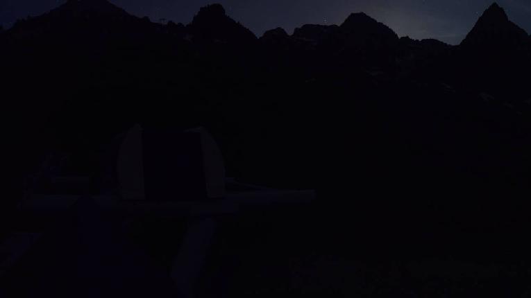 Webcam Grand Tourmalet: La Mongie Tourmalet - 1800m