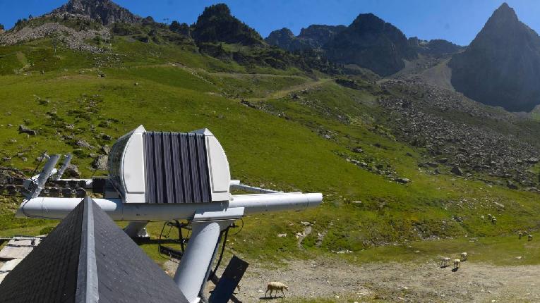 Webcam Grand Tourmalet: La Mongie Tourmalet - 1800m