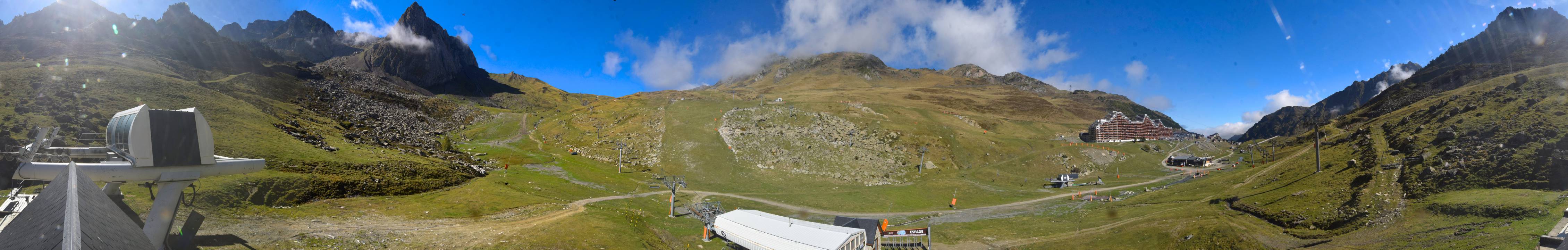 Webcam Grand Tourmalet: La Mongie Tourmalet - 1800m
