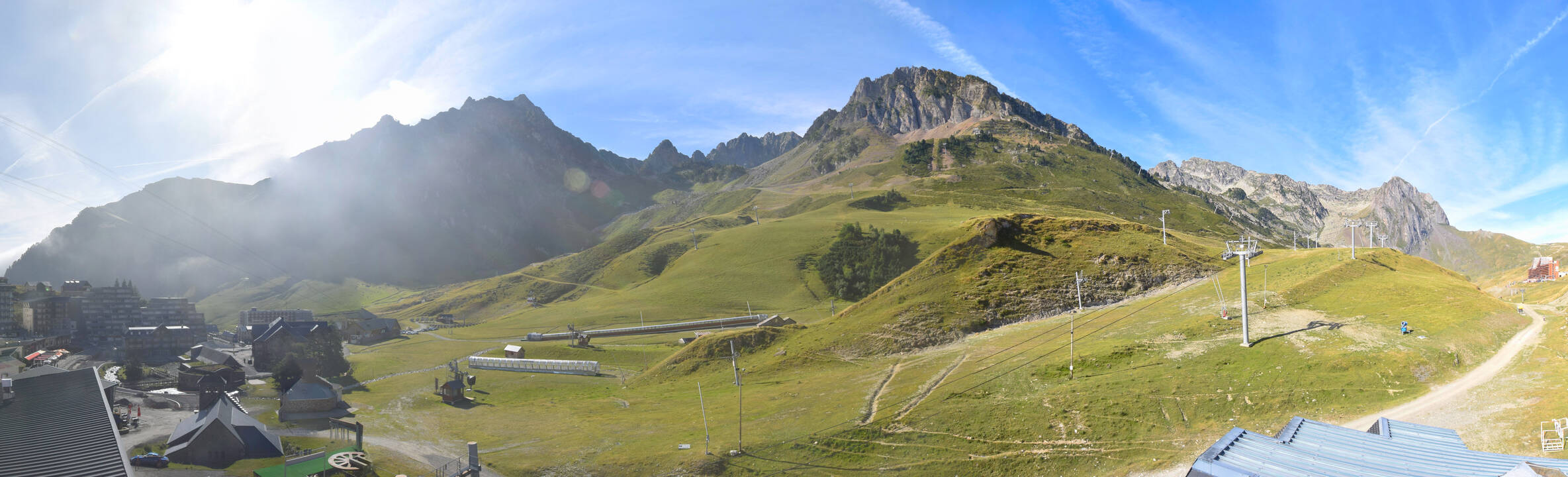 Webcam Grand Tourmalet: La mongie village - 1750m