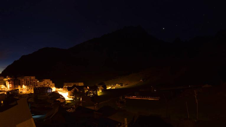 Webcam Grand Tourmalet: La mongie village - 1750m