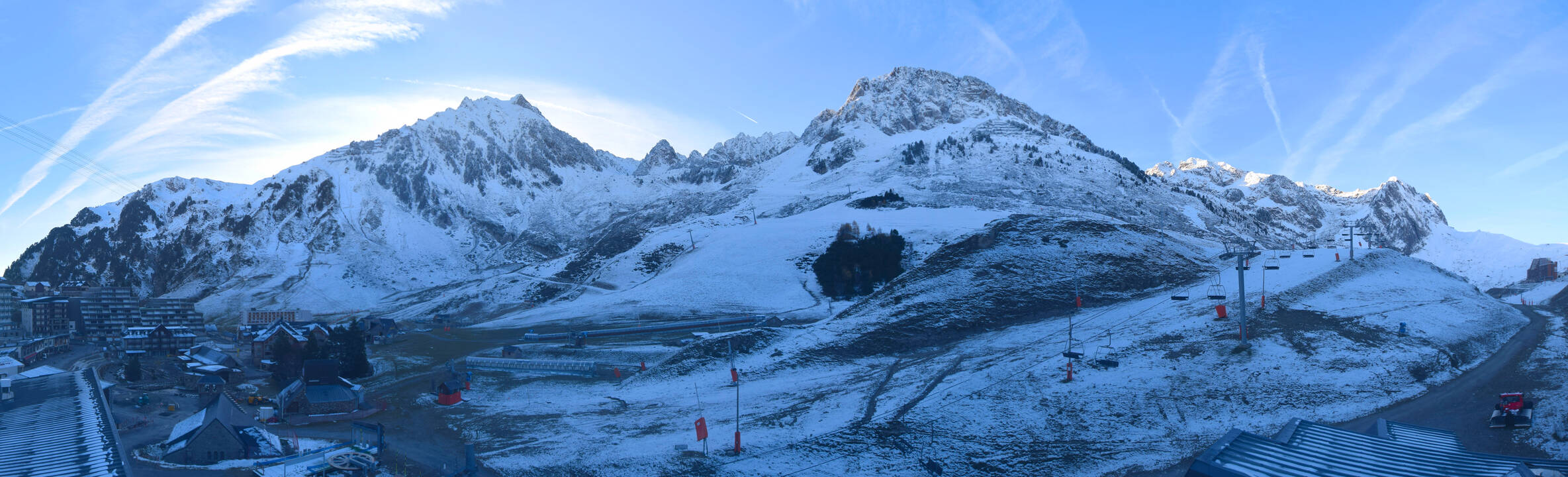 Webcam Grand Tourmalet: La mongie village - 1750m