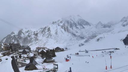 Grand Tourmalet: La mongie village - 1750m (skaping.com)