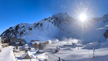 Grand Tourmalet: La mongie village - 1750m (skaping.com)