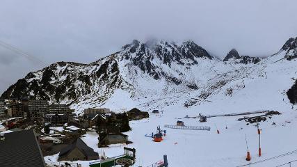 Grand Tourmalet: La mongie village - 1750m (skaping.com)