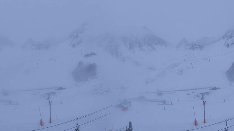 Webcam Grand Tourmalet: La mongie village - 1750m