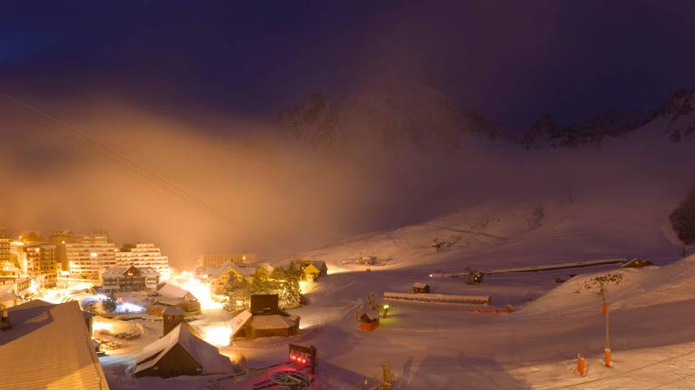 Webcam Grand Tourmalet: La mongie village - 1750m