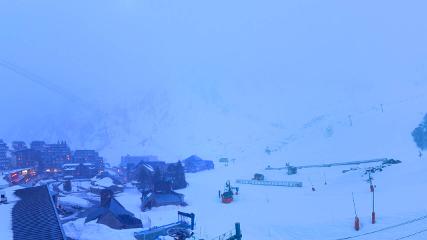 Grand Tourmalet: La mongie village - 1750m (skaping.com)