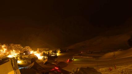 Grand Tourmalet: La mongie village - 1750m (skaping.com)