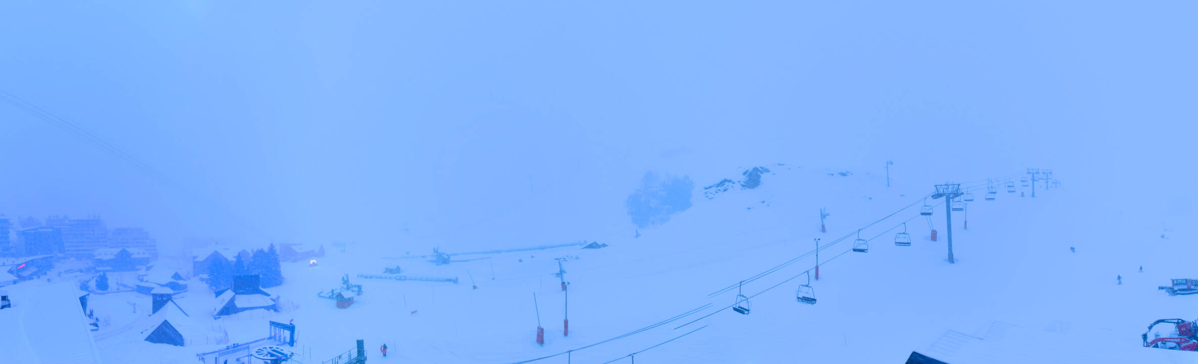 Webcam Grand Tourmalet: La mongie village - 1750m
