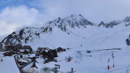 Grand Tourmalet: La mongie village - 1750m (skaping.com)