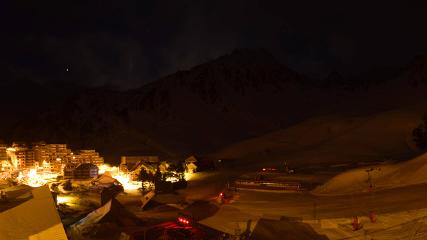 Grand Tourmalet: La mongie village - 1750m (skaping.com)