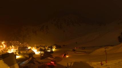 Grand Tourmalet: La mongie village - 1750m (skaping.com)