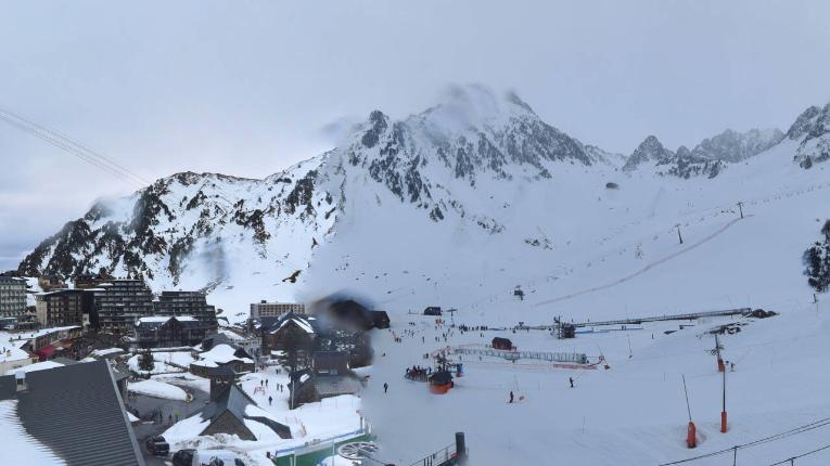 Webcam Grand Tourmalet: La mongie village - 1750m