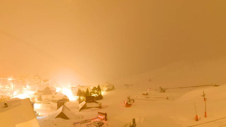 Webcam Grand Tourmalet: La mongie village - 1750m