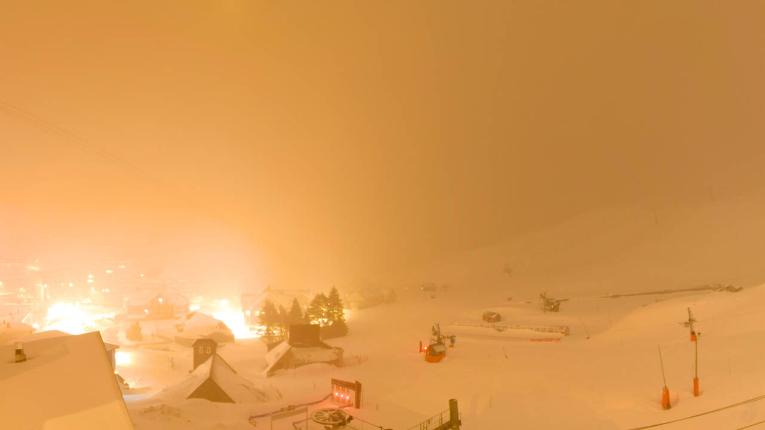 Webcam Grand Tourmalet: La mongie village - 1750m