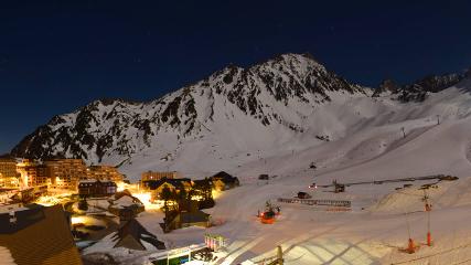 Grand Tourmalet: La mongie village - 1750m (skaping.com)
