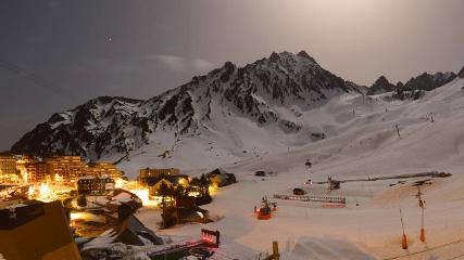 Grand Tourmalet: La mongie village - 1750m (skaping.com)