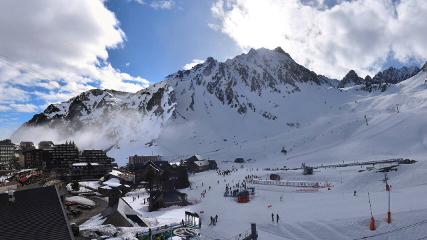 Grand Tourmalet: La mongie village - 1750m (skaping.com)
