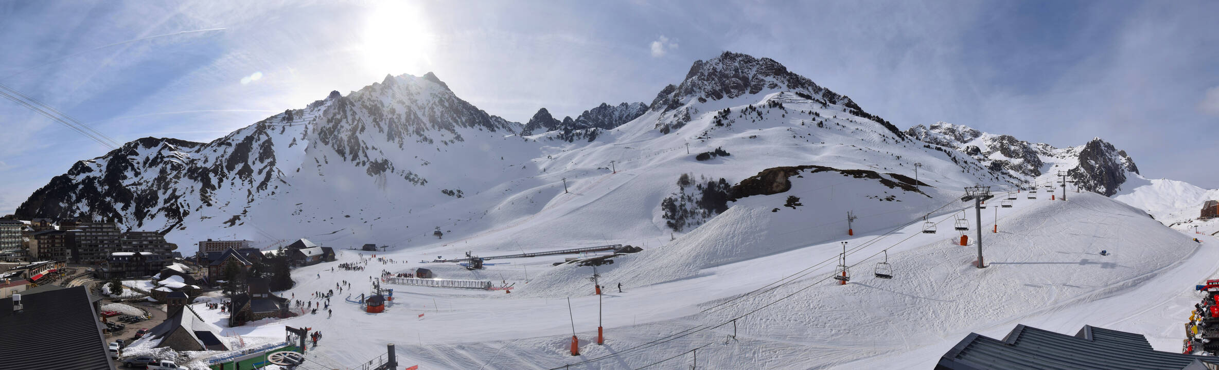 Webcam Grand Tourmalet: La mongie village - 1750m