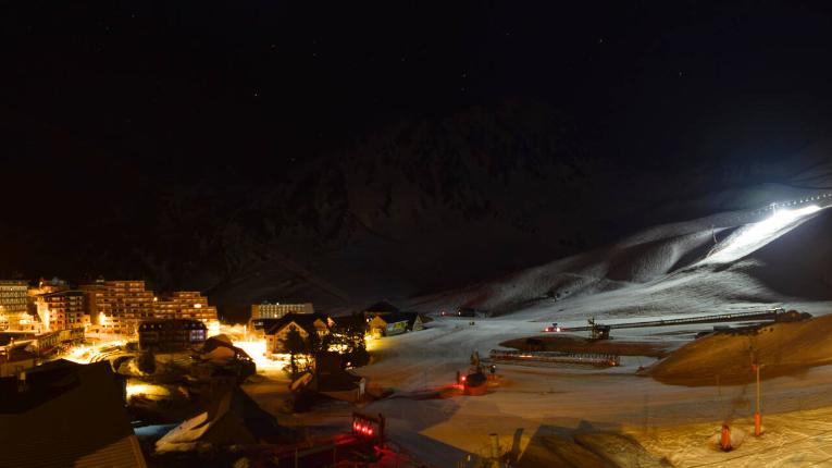 Webcam Grand Tourmalet: La mongie village - 1750m