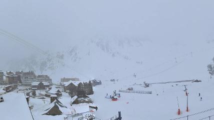 Grand Tourmalet: La mongie village - 1750m (skaping.com)