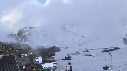 Grand Tourmalet: La mongie village - 1750m (skaping.com)