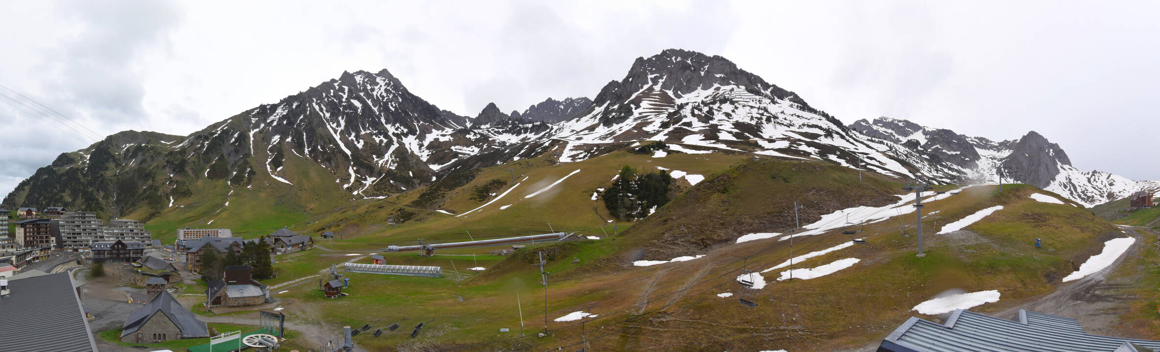 Webcam Grand Tourmalet: La mongie village - 1750m
