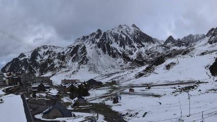 Grand Tourmalet: La mongie village - 1750m (skaping.com)