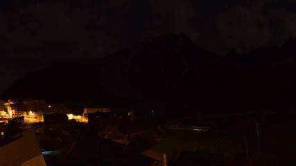 Grand Tourmalet: La mongie village - 1750m (skaping.com)