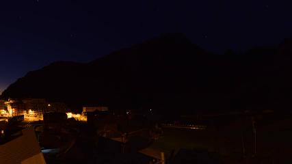 Grand Tourmalet: La mongie village - 1750m (skaping.com)