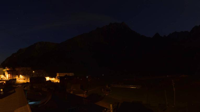 Webcam Grand Tourmalet: La mongie village - 1750m