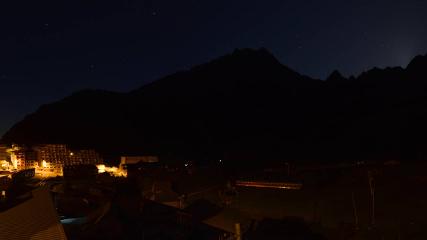 Grand Tourmalet: La mongie village - 1750m (skaping.com)