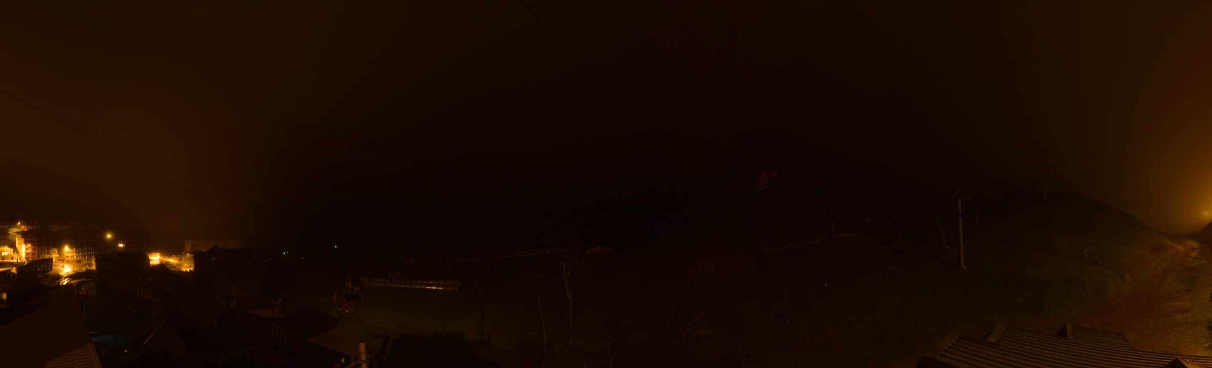Webcam Grand Tourmalet: La mongie village - 1750m